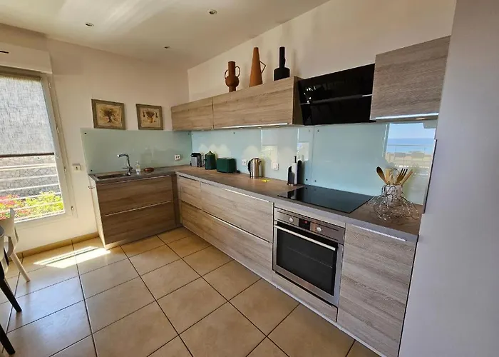 Paolina Vue Corse * סארי סולנזארה